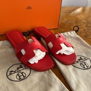 Hermes Oran sandal in color Red - NEW! 100% Authentic!